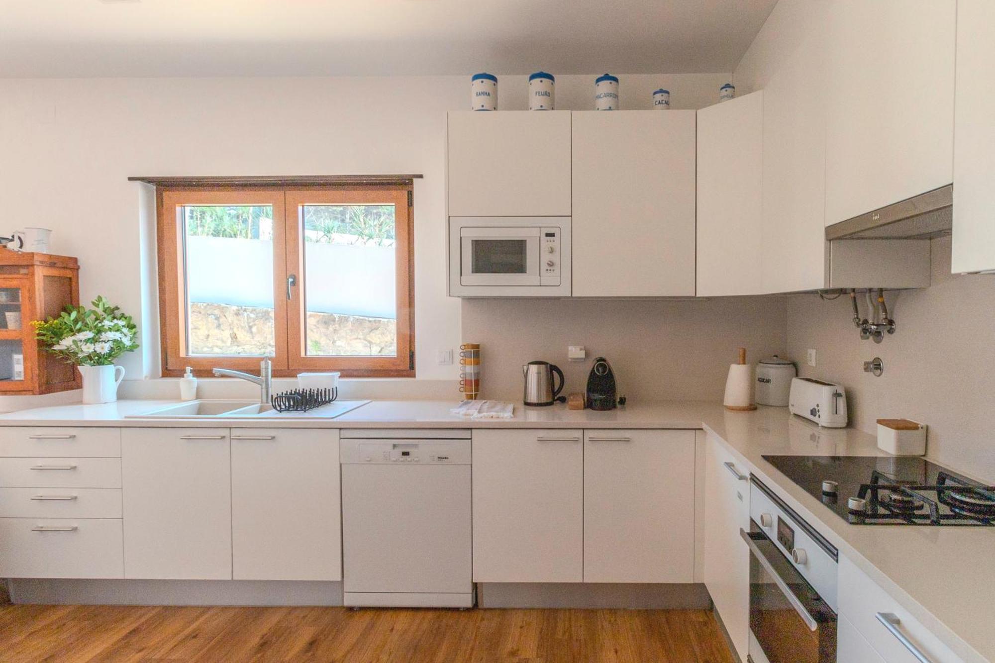 Colares Beach House, Pool Child Friendly Экстерьер фото